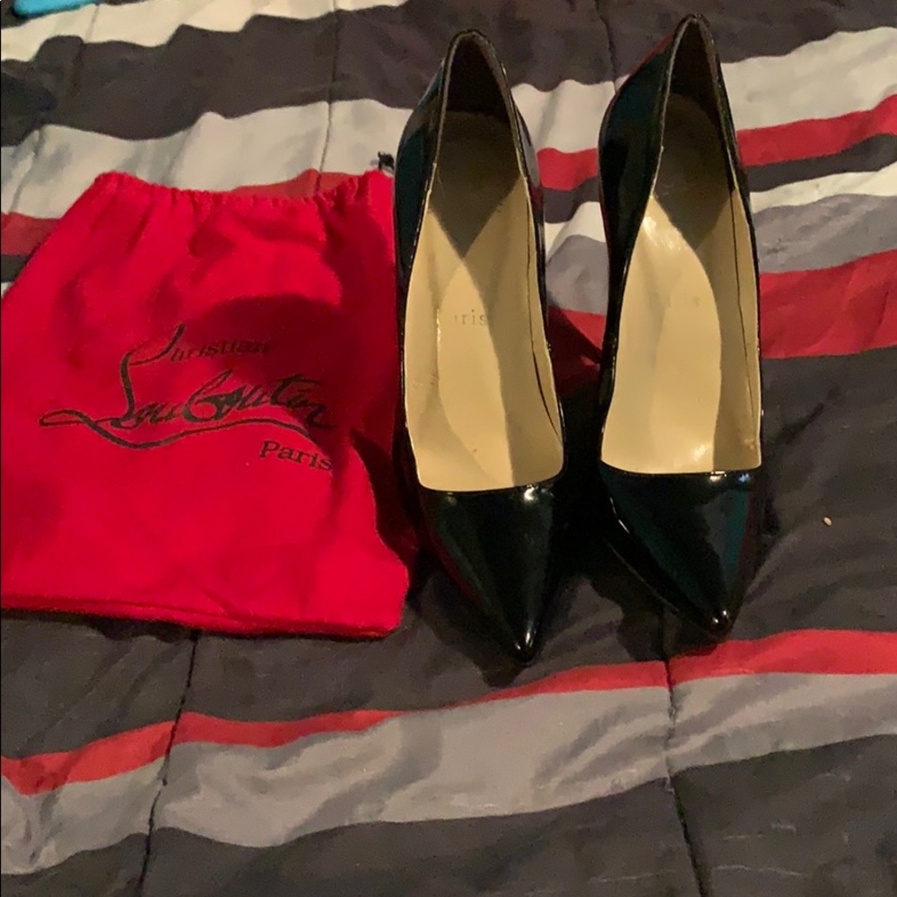 Christianlouboutin  womens heels size 40 redbottom